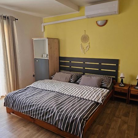 Penzion A Pizzerie Na Zalozne Kobylí Dış mekan fotoğraf